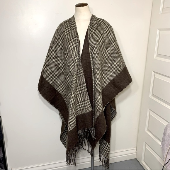 Shawl Wrap Fuzzy Twill Brown Cream Houndstooth Large Fringed Hem Poncho Neutral - Picture 5 of 10